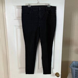 American Eagle Outfitters Women's Black Skinny Jeans (Dream Stretch)